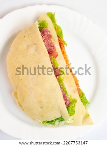 Arabic hamburger sandwich, vegetable bread