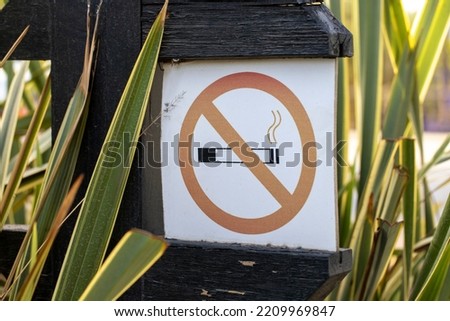 No smoking sign in the parki area
