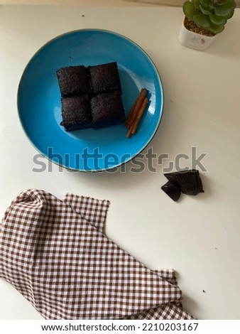 Picture Of a brownies Cake Made from black glutinous flour and egg and a coconut milk