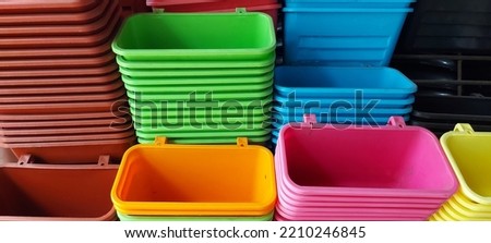Colorful empty plastic flower pot sell in market