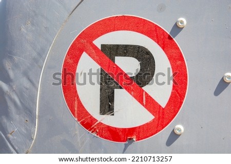 traffic parking ban sign Flat style no parking road traffic sign 

