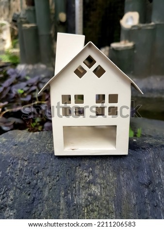 Miniature house, simple and minimalist.