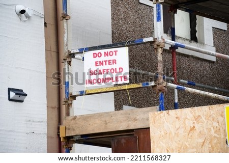 Do not enter scaffold construction site health and safety sign
