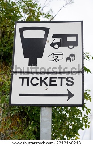 Sign for a parkingquemetres for motorhomes
