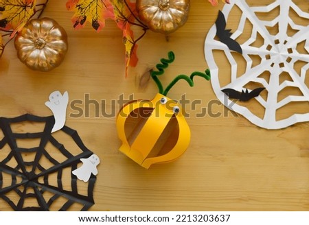 Halloween decoration from toilet paper roll, handmade pumpkin. easy paper crafts for kids.
