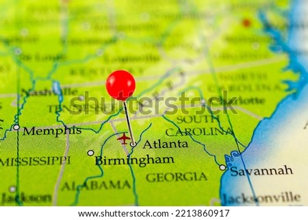 Map with pin point of Atlanta in USA.