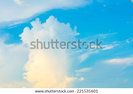 white cloud and blue sky background image.