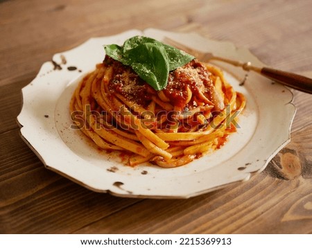 Tomato and basil Fresh pasta