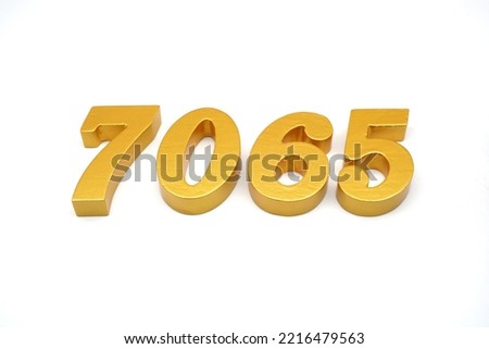  Number 7065 is made of gold-painted teak, 1 centimeter thick, placed on a white background to visualize it in 3D.                              