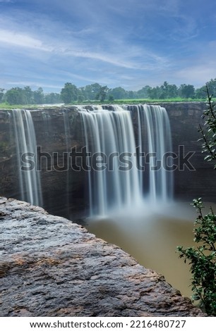 Waterfalls of Madhya Pradesh: Long Exposure of Brihaspati Kund waterfall or Brahaspati Kund waterfall in the Panna district of Madhya Pradesh. It's a must-visit place in Madhya Pradesh, India.