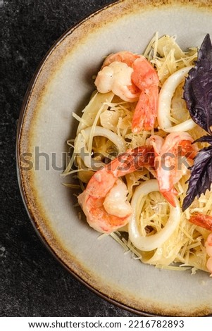 pasta with shrimp and squid rings