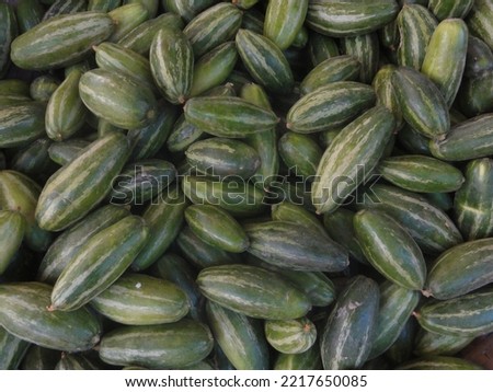 pointed gourd is common vegetable of market