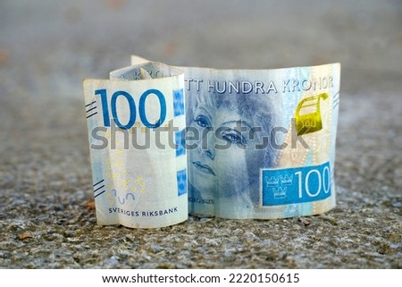 sweden money 100 Kronor banknote, close up.