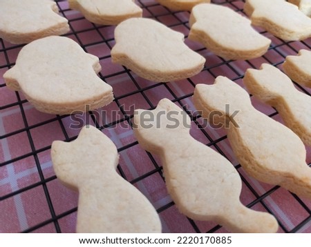 cookies cutter cookies Halloween party 