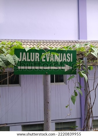 Follow the written signs, Jogjakarta 2022