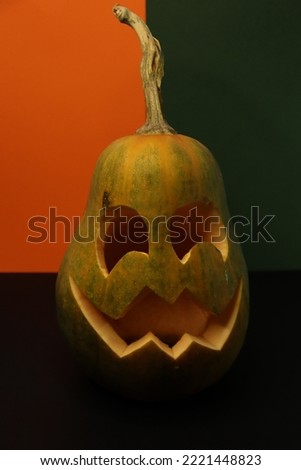 a picture of scary Halloween pumpkin