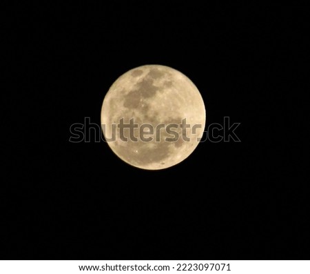 Close Up Picture of Full Moon