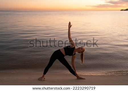 Photo Shoot with some relaxation poses during the sunset.