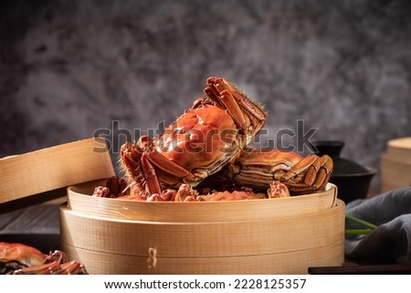 Fresh and delicious hairy crab or chinese mitten crab 