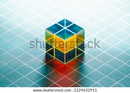 dichroic cube prism with light spectrum dispersion