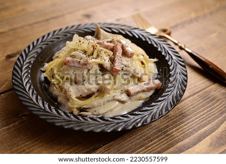 Pasta with cream of soy milk and cabbage