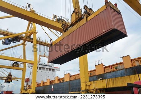 Container handling from ships stock photo 