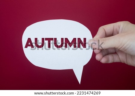 Speech bubble in front of colored background with Autumn text.