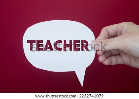 Speech bubble in front of colored background with Teacher text.