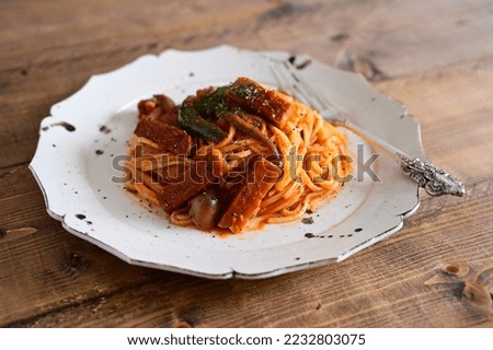 Ketchup spaghetti with luncheon meat