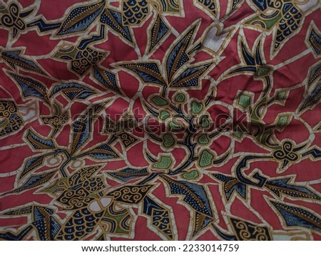 Indonesian batik motifs with very distinct flower patterns, with good colors