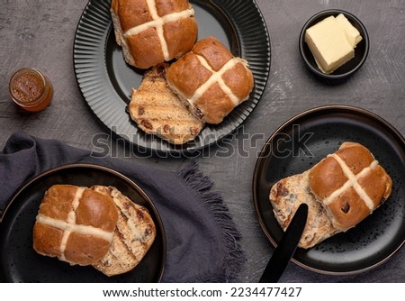 Food photography of hot cross bun, raisin, butter, english, symbol, bread, pastry