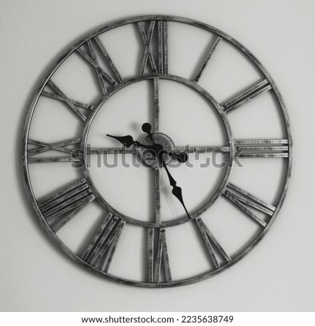 Wall watches, contemporary, vintage, elegant wall or background décor.