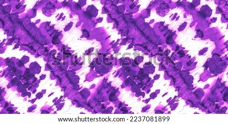 Seamless Modern Purple Washes. Light, Purple Ethnic Watercolor Art Dirty Fashion.  Seamless Pastel African Vintage Tie Dye Dye. Seamless Purple Spots.