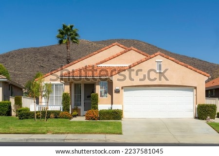 Single family residence exterior view in a sunny day, Oasis Community, Menifee, California, USA Royalty-Free Stock Photo #2237581045