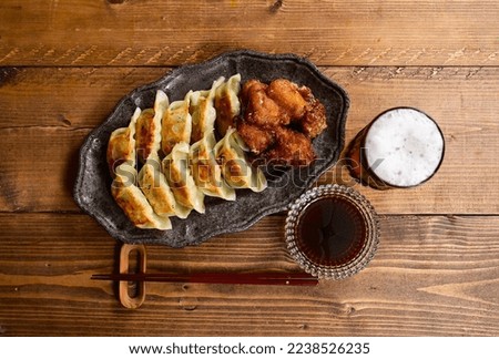Yaki gyoza and fried chicken