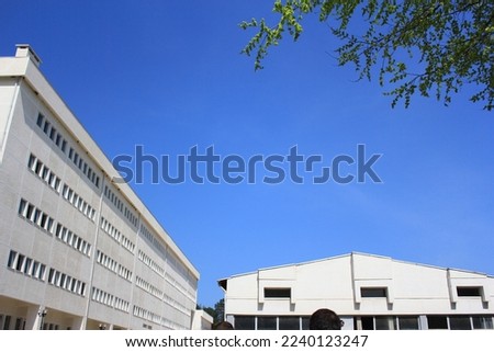 Photo of a blue sky and an old building
