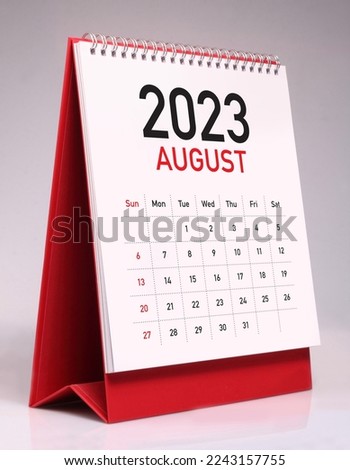 Simple desk calendar for August 2023 Royalty-Free Stock Photo #2243157755