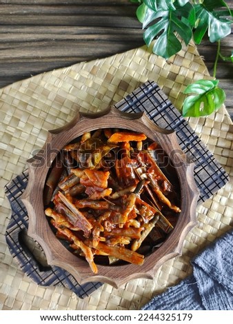 A picture of "pepahat" or razor shell cooked in spicy sauce at Selangor Malaysia.

