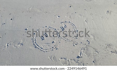 drawing on the sand beach image