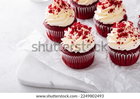 Red velvet cupcakes with cream cheese frosting, homemade dessert idea