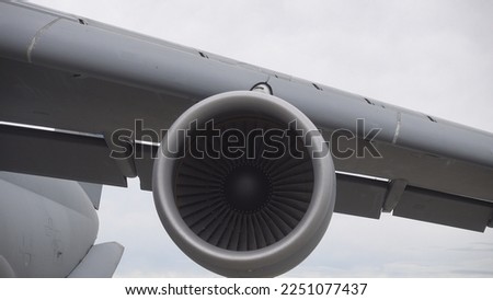 Large picture of Jet Engine