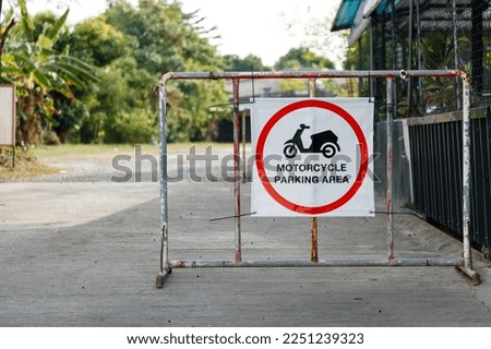 Parking sign for motorcycles and mopeds