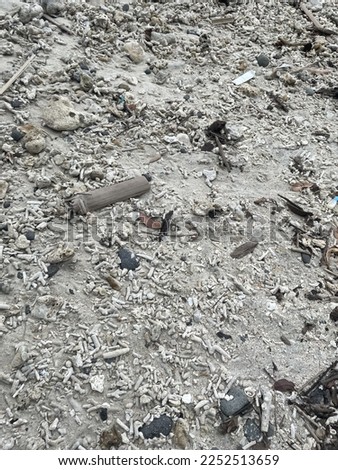 original picture of white sand with crushed coral