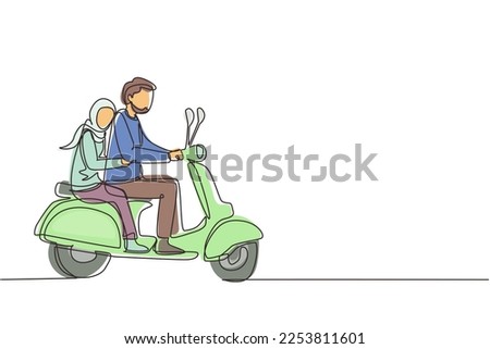 Single continuous line drawing Arabian couple riding motorcycle. Man driving scooter and woman are passenger while hugging. Driving around city. Drive safely. One line draw design vector illustration