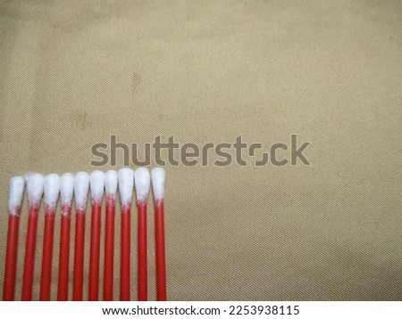 photos of tools for cleaning ears commonly used by many people              