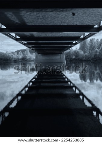 mood picture, bridge from below