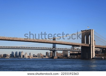 The Brooklyn Bridge and the Manhattan Bridge crossing the East River 