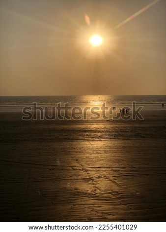This is the picture of sun during the set in the evening at seaside. Beautiful scene of sun set.