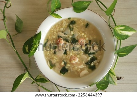 Barobbo or corn soup served on a white plate