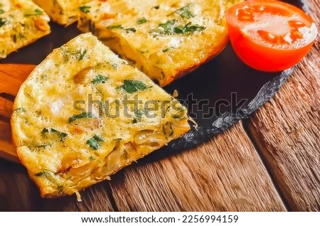 Eggah - frittata - ej'jah - Ejjeh (Egyptian Omelet) is an Arabic egg dish, often seasoned with spices such as cinnamon, cumin, coriander seeds or leaves, turmeric, raisins, and seeds. pine, nutmeg.